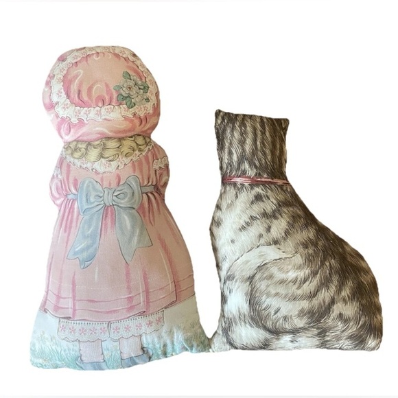 Vintage girl and cat pillows - Picture 5 of 6